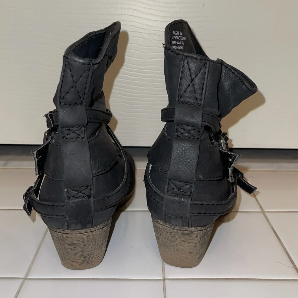 Booties - Picture 6 of 7